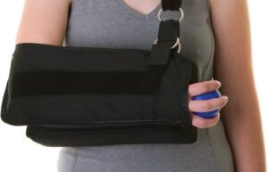 Medline Shoulder Immobilizer with Abduction Pillow ORT16300L